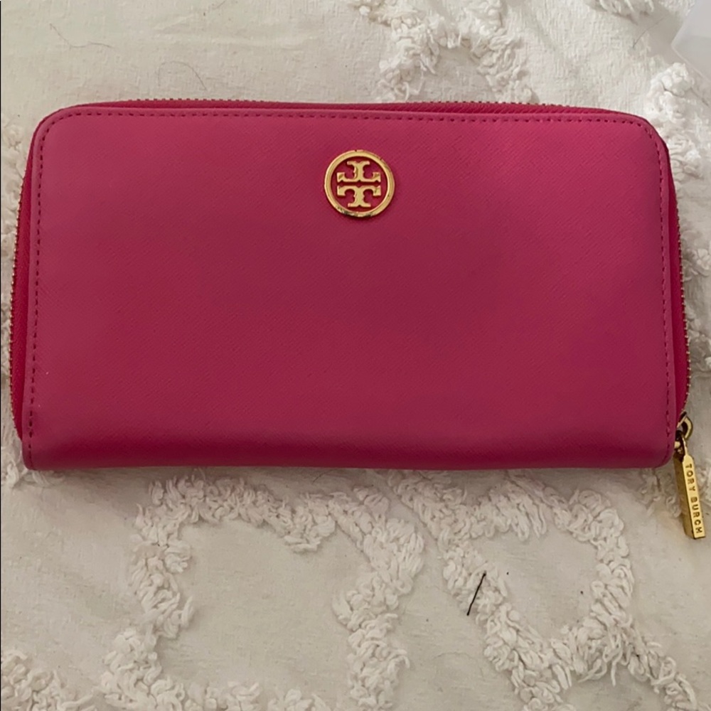 Tory Burch wallet